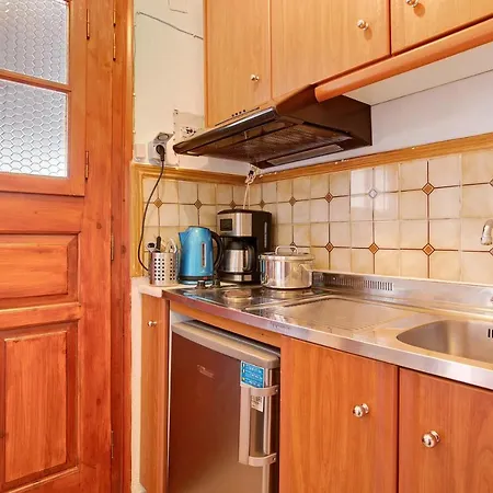 Areti Orfeas 7 * Vasilikí
